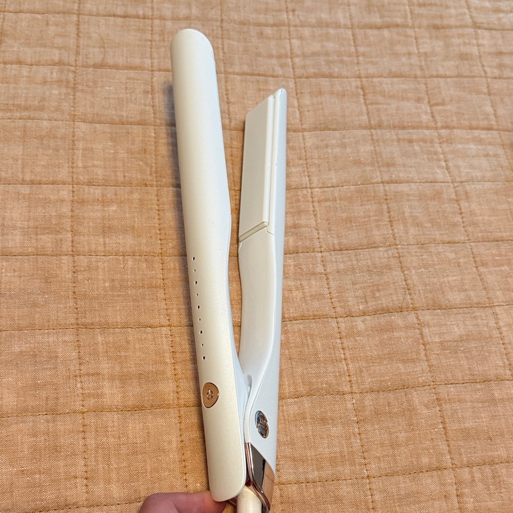 T3 Flat Iron Lucea